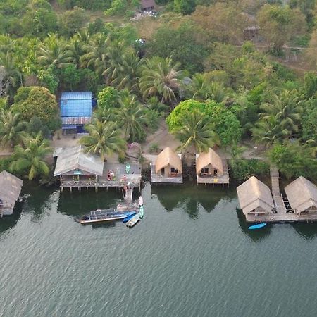 Krŏng Kaôh Kŏng The Floating House 빌라 외부 사진