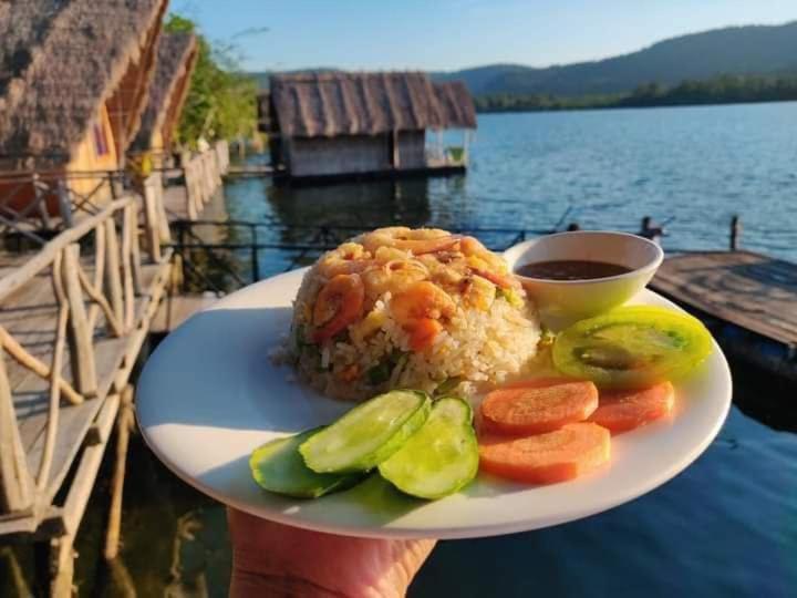 Krŏng Kaôh Kŏng The Floating House 빌라 외부 사진