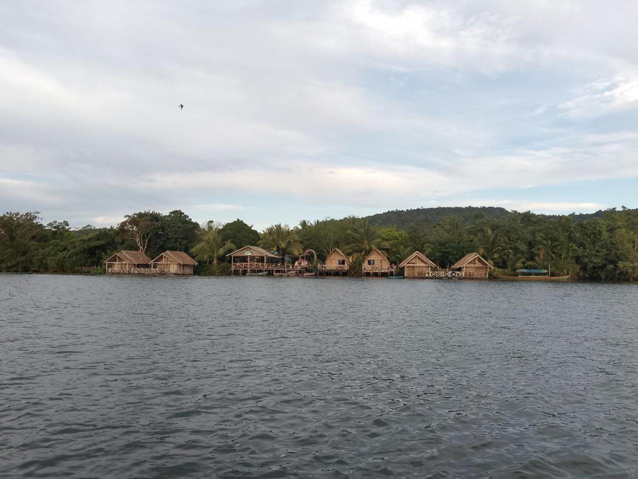 Krŏng Kaôh Kŏng The Floating House 빌라 객실 사진
