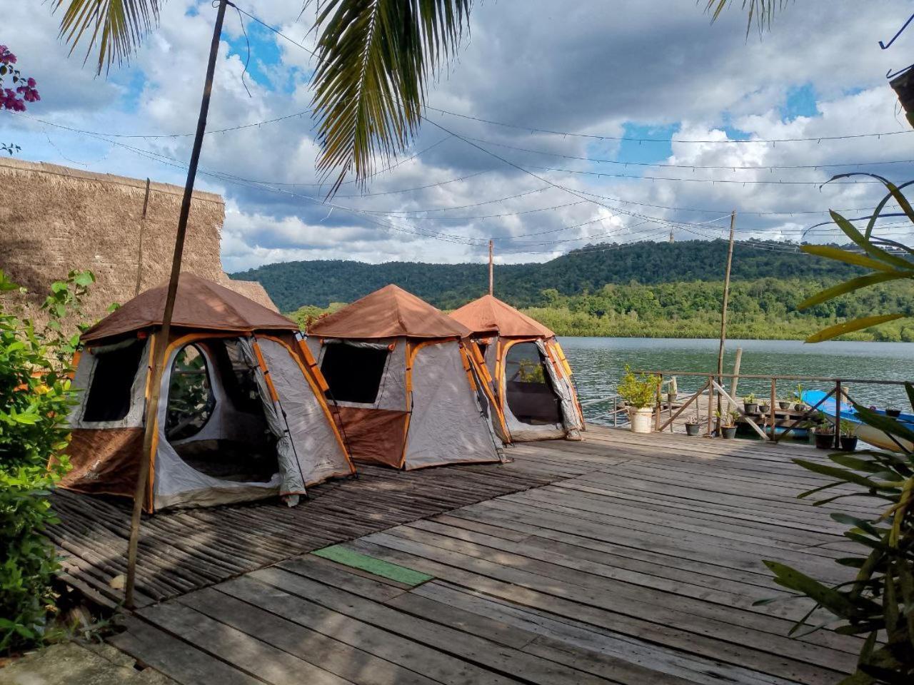 Krŏng Kaôh Kŏng The Floating House 빌라 객실 사진
